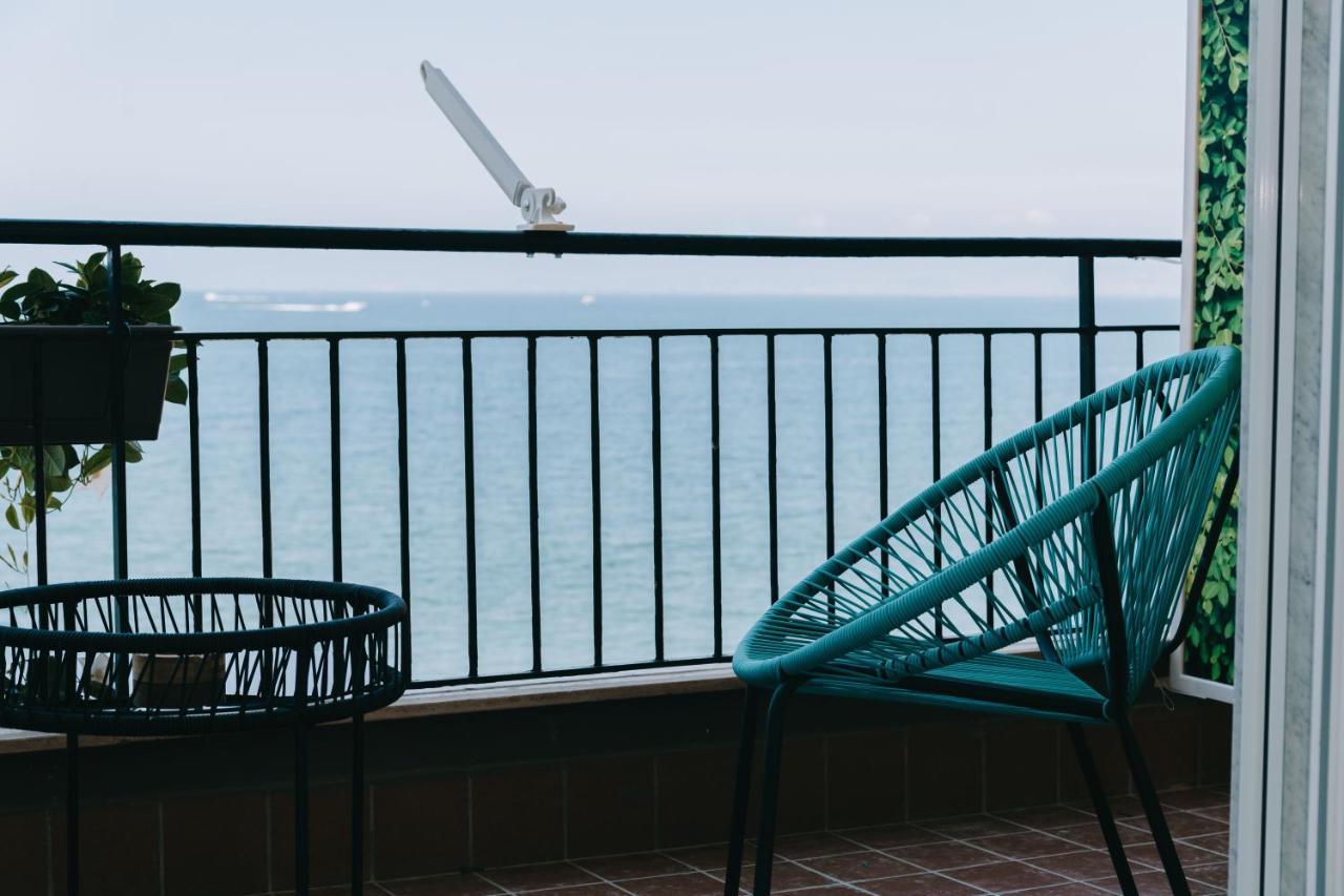 Frontemare Suite Castellammare di Stabia Exteriör bild