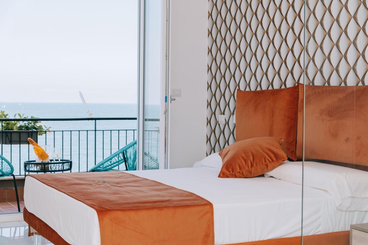 Frontemare Suite Castellammare di Stabia Exteriör bild